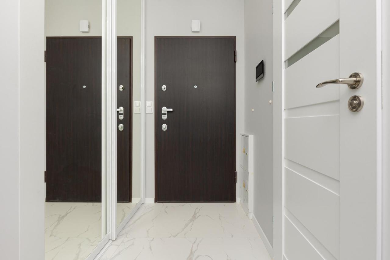 Apartment Turquoise Near The Royal Lazienki By Renters Warschau