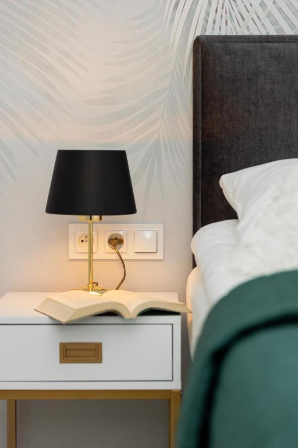 Turquoise Near The Royal Lazienki By Renters Apartment Warschau